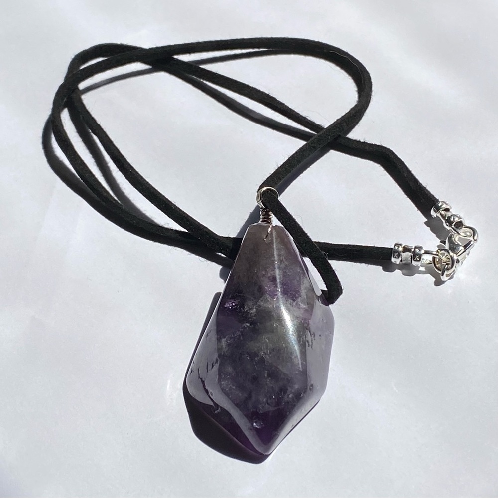 Hand Crafted Amethyst Necklace on Vegan Suede Microfiber Wire Wrapped New - Picture 1 of 7